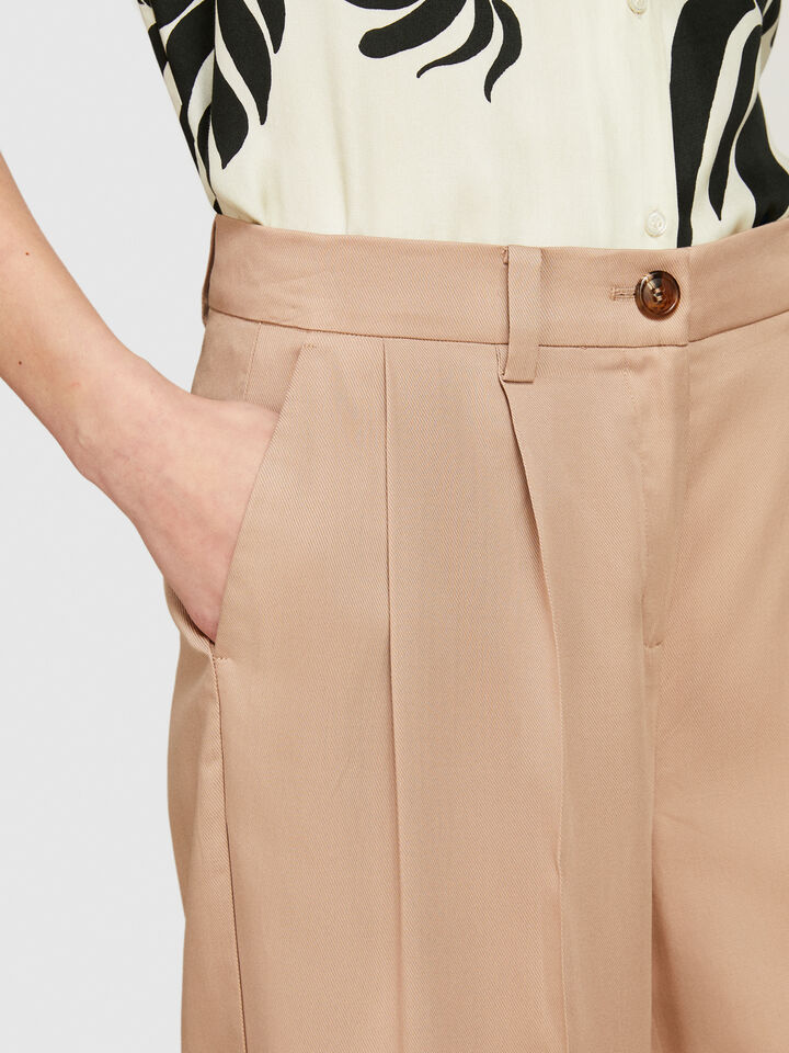 Low-waisted flare trousers - women's flared trousers - Beige | Sisley image number 5